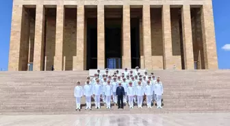 Sahil Güvenlik Komutanlığı, kuruluşunun 43. yıl dönümü dolayısıyla Anıtkabir'i ziyaret etti