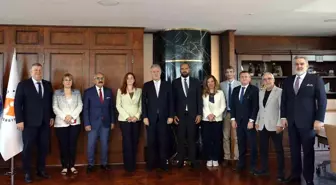 Türkiye Satranç Federasyonu'ndan İZTO'ya Ziyaret