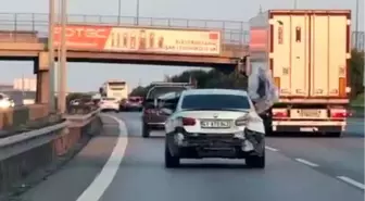 Tuzla'da Sürücü, Tamponu Arka Koltukta Taşıyarak Trafiğe Çıktı