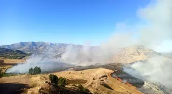 Çüngüş'te Yangın Söndürme Çalışmaları Devam Ediyor