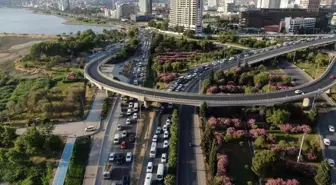 İzmir'de Trafa Kayıtlı Taşıt Sayısı Yüzde 7,9 Artış Gösterdi