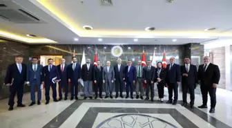 Ticaret Bakanı Ömer Bolat, Nakliyeciler Derneği ile Görüşme Gerçekleştirdi