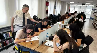Erdemli Halk Kütüphanesi, YKS'ye Hazırlıkta Öğrencilere Destek Oluyor