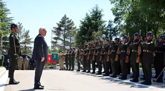Bakan Güler Elazığ'da İncelemelerde Bulundu