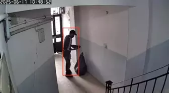 Sultangazi'de Gündüz Vakti Ayakkabı Hırsızlığı