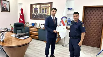 Hisarcık Kaymakamı, Jandarma Personeline Başarı Belgesi Verdi