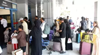 Umman, İran'daki Vatandaşlarını Tahliye Ediyor