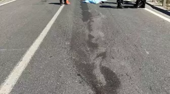 Sivas'ta Tırın Çarptığı Yaya Hayatını Kaybetti