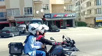 Mamak'ta Polis, Sınava Geç Kalan Öğrenciyi Kurtardı