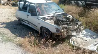 Antalya'da Trafik Kazası: Sürücü Yaralandı
