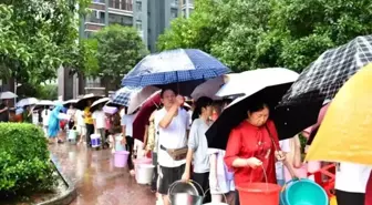 Çin'de sel felaketi! 53 bin kişi tahliye edildi