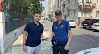 Lise Öğrencisinden Örnek Davranış: Bulduğu Parayı Polise Teslim Etti