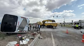 Ankara'da Trafik Kazası: 3 Yaralı