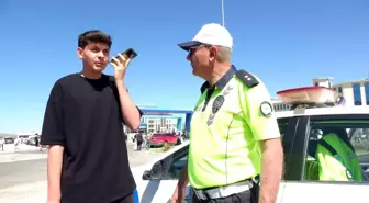 Bayburt'ta Sınava Girecek Öğrenciye Polis Yardımı