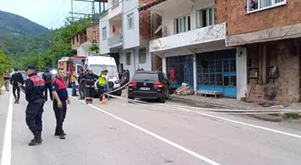Ordu'da Kontrolden Çıkan Cip, Bakkal Önünde 2 Kişinin Ölümüne Neden Oldu
