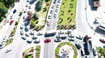 YKS Sınavında Trafik Yoğunluğu ve Polis Ekiplerinin Yardımı