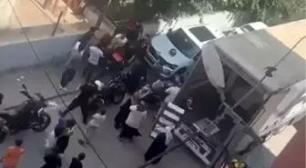 Esenyurt'ta Polisin Şüpheli Araması Olay Çıkardı