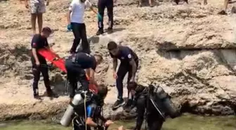 Seyhan Baraj Gölü'nde Kaybolan Genç 'Kurbağa Adamlar' Tarafından Bulundu
