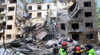 Rusya'nın Kiev'e Düzenlediği Saldırıda 6 Ölü, 19 Yaralı