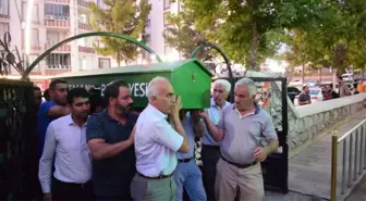 Kazada Hayatını Kaybeden Müze Müdürü Toprağa Verildi