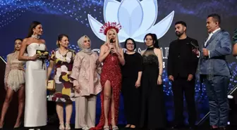 Dijital Dünya Bu Yıl 15. En'lerini Seçti. Chafemme Yapay Zeka Defilesine Büyük İlgi!