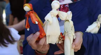 Samsun'da Mısır Yapraklarından Bebek Yapımı Etkinliği