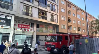 Kocaeli'nde Kafe Deposunda Yangın Çıktı