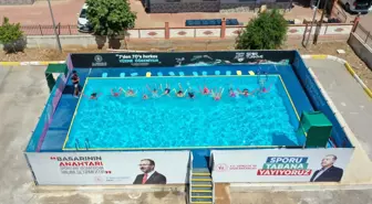 Antalya'da 'Yüzme Bilmeyen Kalmasın' Projesi Kapsamında Portatif Havuzlar Kuruldu
