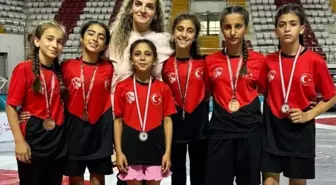 Salihli Öğrencisi Nehir Tekin Türkiye Şampiyonu Oldu