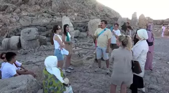 Nemrut Dağı'nda Hafta Sonu Yoğunluğu