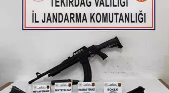 Tekirdağ'da Denetimlerde Ruhsatsız Silah ve Uyuşturucu Ele Geçirildi