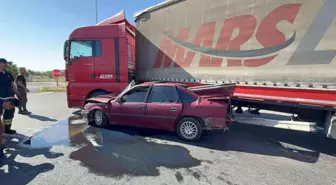 Aksaray'da Tır ile Otomobil Çarpıştı: 2 Yaralı