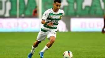 Bursaspor, Şampiyon Kadrodan Yiğitali Bayrak ile Ayrıldı