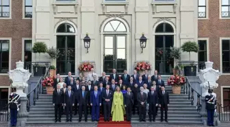 Cumhurbaşkanı Erdoğan, NATO liderleri aile fotoğrafına katıldı