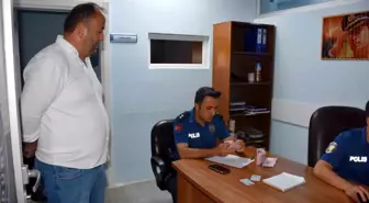 Hendek'te Bulunan 19 Bin 800 Lira Polis Merkezine Teslim Edildi