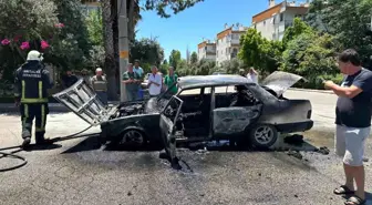Antalya'da Tofaş otomobil yangını: 40 derece sıcaklık etkili oldu