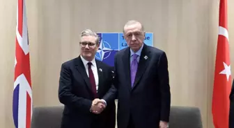 Cumhurbaşkanı Erdoğan, İngiltere Başbakanı Starmer'la görüştü