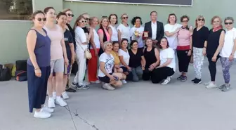 Devrek'te Emekli Öğretmene Teşekkür Plaketi