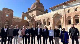 Kültür ve Turizm Bakan Yardımcısı Dr. Serdar Çam Ağrı'da İncelemelerde Bulundu
