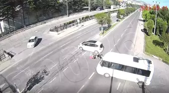 Kütahya'da 3 Ayrı Trafik Kazası Güvenlik Kamerasında