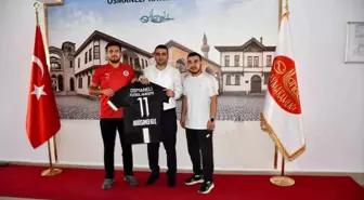 Osmaneli Kaymakamı Spor Kulübü Yöneticilerini Ağırladı