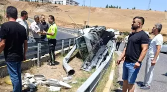 Siirt'te Takla Atan Otomobilde Sürücü Yaralanmadı