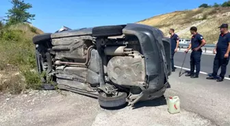 Kocaeli'de Kontrolden Çıkan Otomobil Takla Attı, 5 Kişi Yarasız Kurtuldu