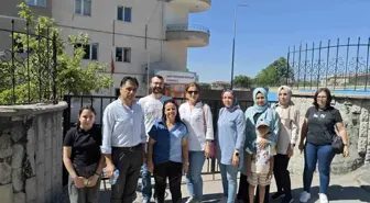 Velilerden mahalledeki okulun taşınmasına tepki