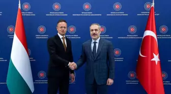 Dışişleri Bakanı Hakan Fidan, Macar Mevkidaşı ile Görüştü
