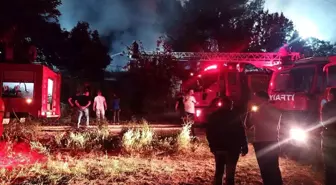 Bilecik'te TCDD Deposunda Yangın Çıktı