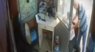 İzmir'de Kalp Krizi Geçiren İki Çalışan Hayatını Kaybetti