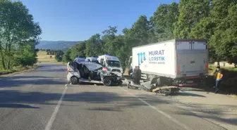 Tokat'ta Trafik Kazası: 2 Ölü, 3 Yaralı