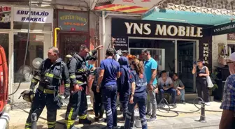 Yalova'da Çatı Katında Yangın: 3 Kişi Kurtarıldı