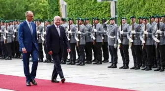 Almanya Başbakanı Merz'den İran'a Müzakere Çağrısı